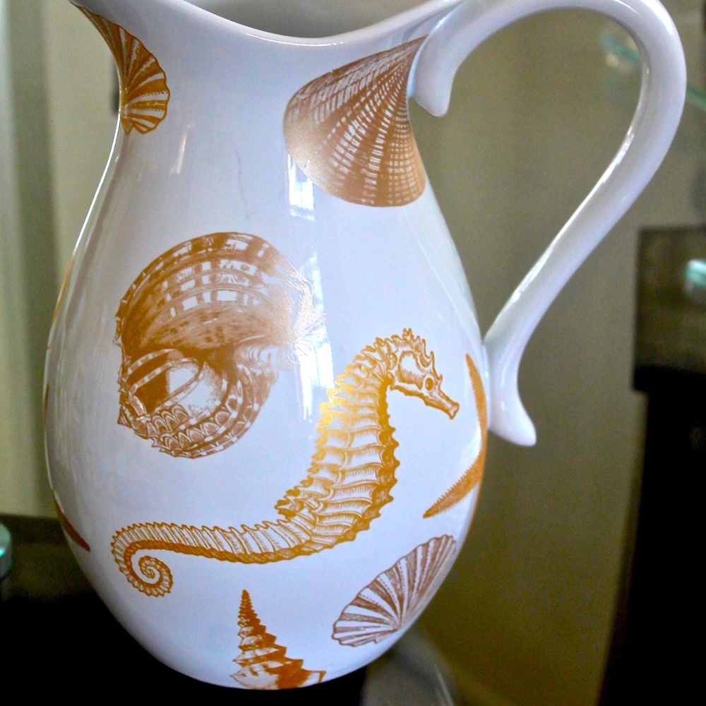 222 FIFTH COASTAL LIFE GOLD PITCHER PORCELAIN SEA NEW